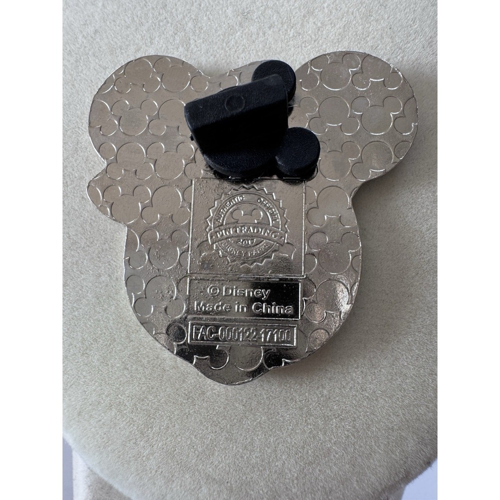 Mickey Mouse Wearing Sunglasses and Panama Hat Disney Pin 121318 - Picture 3 of 4